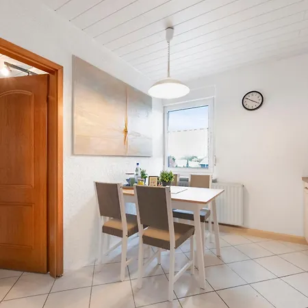 Bright With Terrace, Free Wifi And Free Parking Near Zwickau-west 4* Zwickau