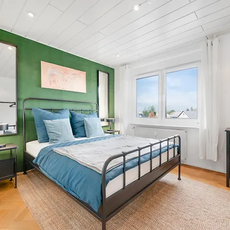 Πανσιόν Modern Bright With Balcony, Wifi And Parking Near Zwickau-west Τσβικάου