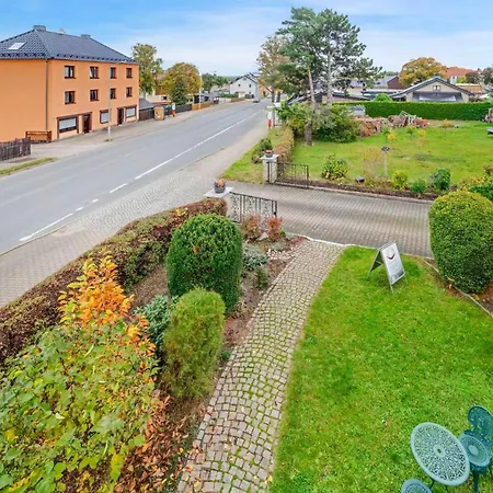 Bright With Terrace, Free Wifi And Free Parking Near Zwickau-west 4* Zwickau