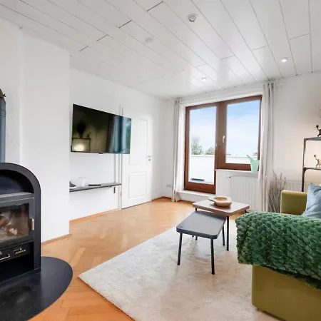 Πανσιόν Modern Bright With Balcony, Wifi And Parking Near Zwickau-west 3*