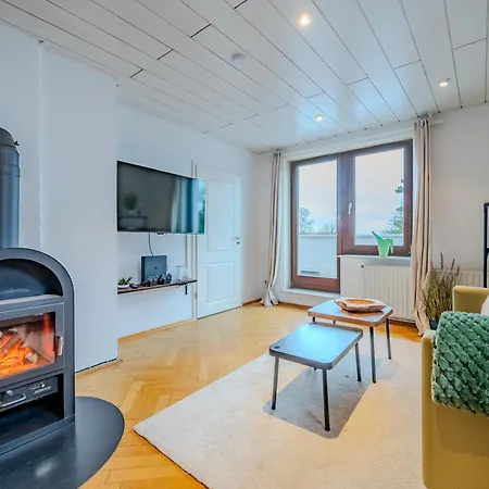 Bright With Terrace, Free Wifi And Free Parking Near Zwickau-west Guest house Zwickau